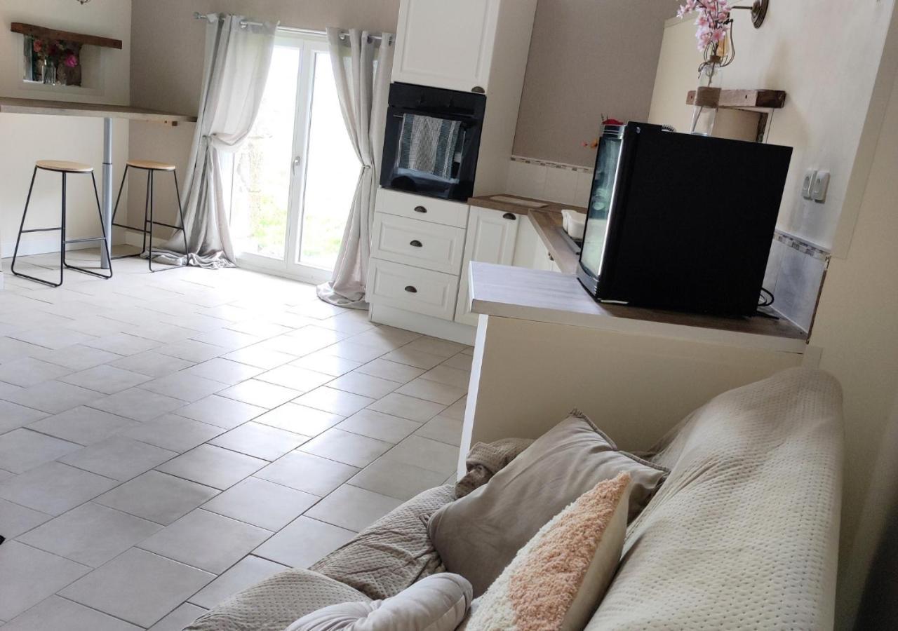 3 Yoga In - 1 Bedroom Sleeps 4 Ferienhaus Soucé